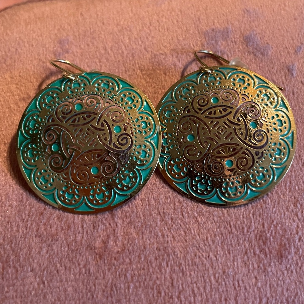 Turquoise and Gold Filigree Earrings
